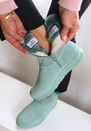 flauschig-wärmender Lammfellstiefel Veloursleder mint