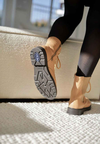 sehenswerte Stiefelette Hirschleder camel