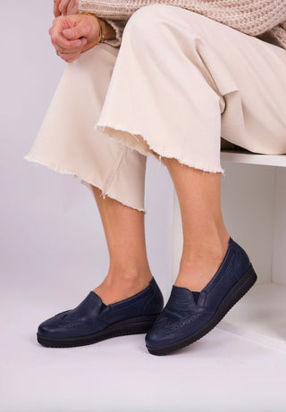 bequemer Slipper Hirschleder dunkelblau
