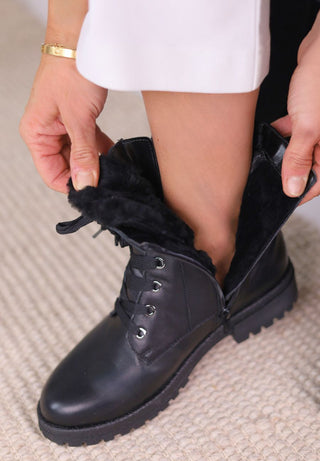 hochklassige Stiefelette Softnappaleder schwarz