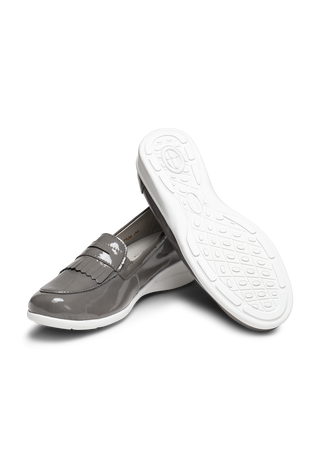 zeitloser Slipper Leder/Stretch grau