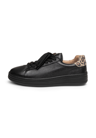 stilvoller Sneaker Hirschleder schwarz