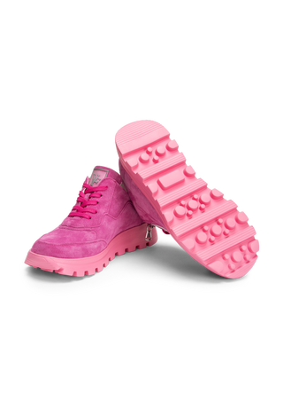 hervorstechender Sneaker Veloursleder pink