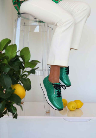 schimmernder Sneaker Hirschleder apfelgrün
