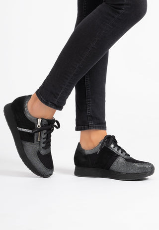 schöner Sneaker Veloursleder schwarz