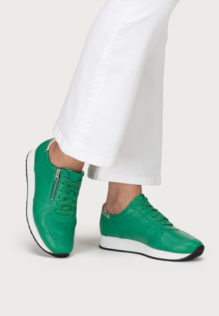 sagenhafter Sneaker Hirschleder grün