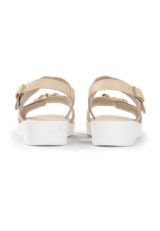 auffallende Sandale Hirschleder creme