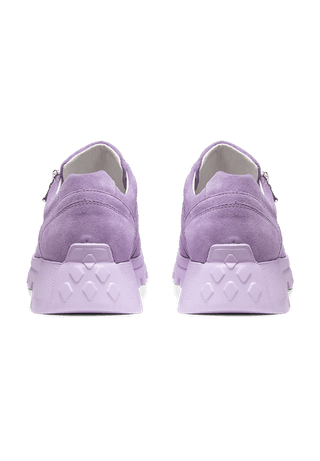 hervorstechender Sneaker Veloursleder lavendel