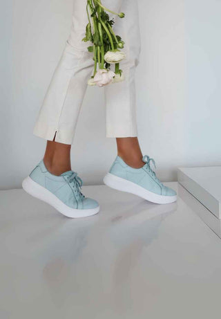 must-have Sneaker Hirschleder pastellblau