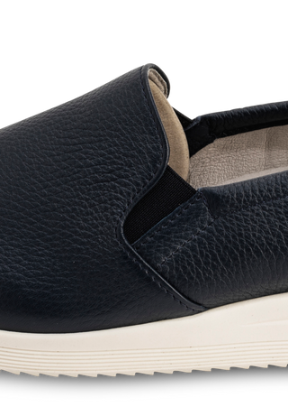 klassischer Slipper Hirschleder marine