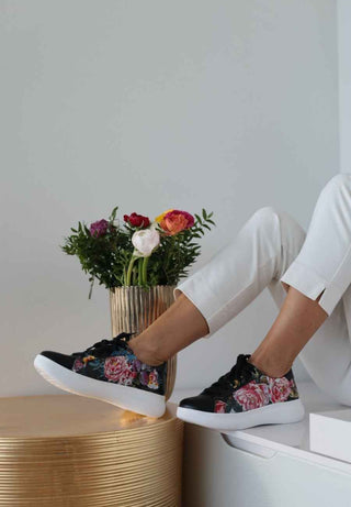 must-have Sneaker Hirschleder schwarz/floral