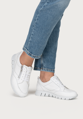 attraktiver Sneaker Hirschleder weiß
