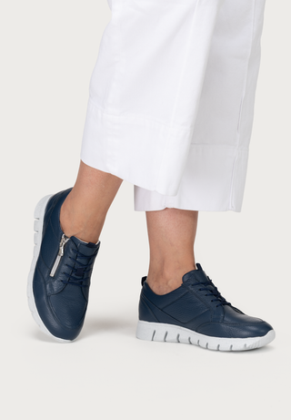 attraktiver Sneaker Hirschleder marine