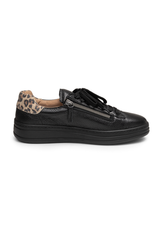 stilvoller Sneaker Hirschleder schwarz
