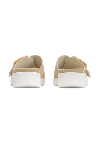 charakterstarke Pantolette Veloursleder creme