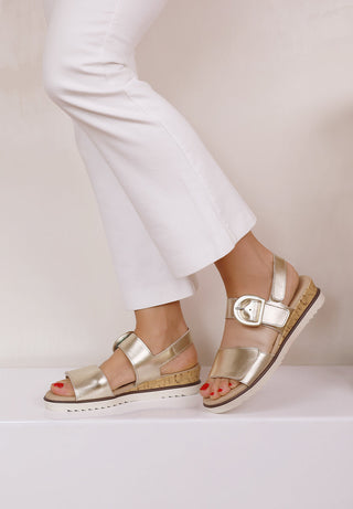 zarte Sandalette echt Leder gold