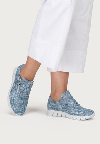 urbaner Sneaker Veloursleder jeansblau