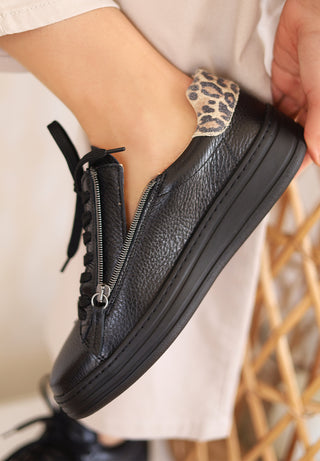stilvoller Sneaker Hirschleder schwarz