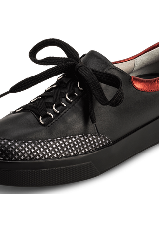 urbaner Plateau-Sneaker Nappaleder schwarz