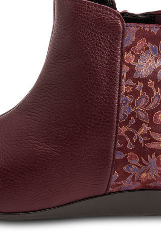 floral-glänzende Stiefelette Hirschleder bordeaux