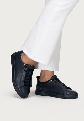 sehenswerter Sneaker Hirschleder marine