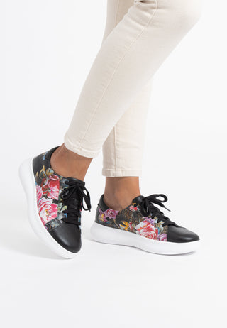 must-have Sneaker Hirschleder schwarz/floral