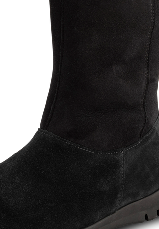 kuschelig-warmer Lammfellstiefel Veloursleder schwarz