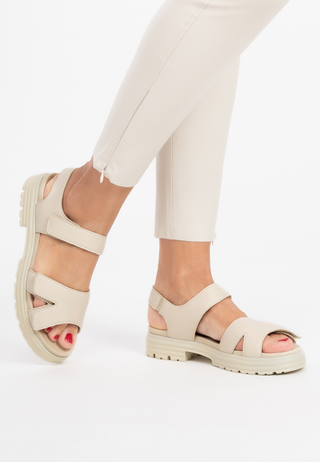 graziöse Sandale Hirschleder beige
