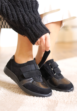 bequemer Sneaker Leder/Stretch schwarz